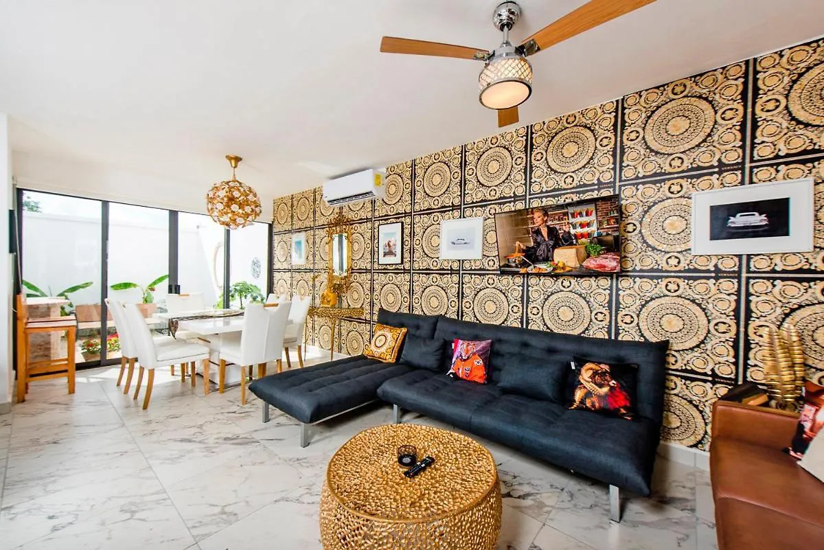 Charming & Comfortable House, 15 Min To Downtown Playa del Carmen Messico